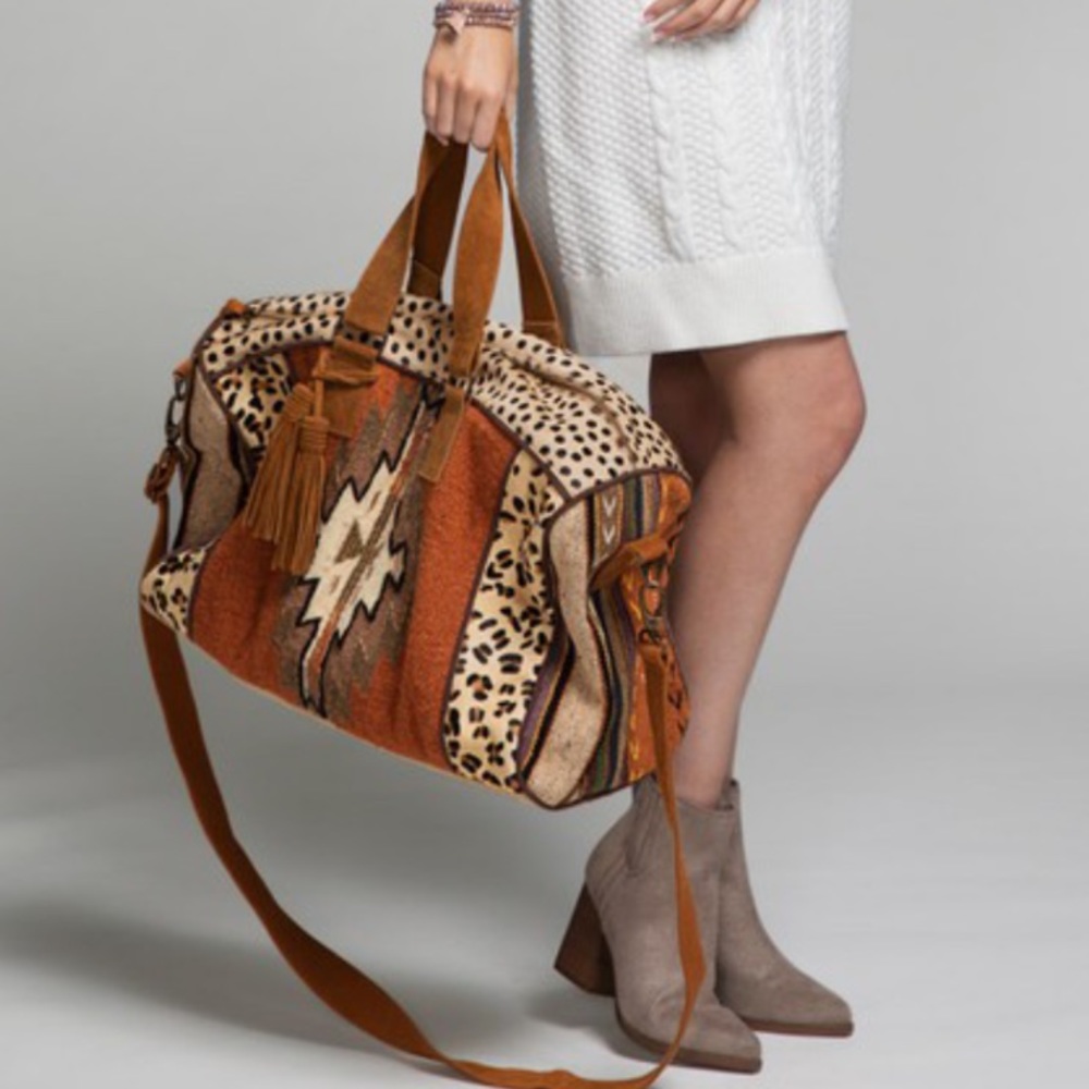 Southwestern Aztec Pattern Weekender Bag - Picture 6 of 13